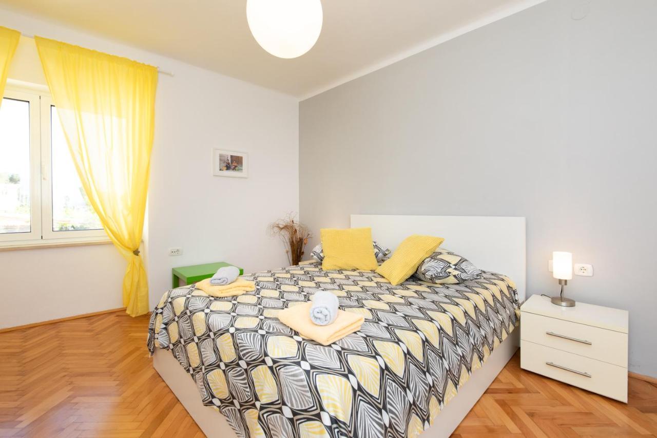 Apartment Portapisana Just 50M From The Beach Krk Town Buitenkant foto