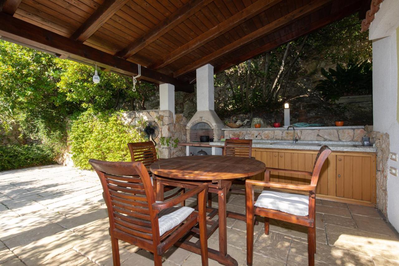 Apartment Portapisana Just 50M From The Beach Krk Town Buitenkant foto