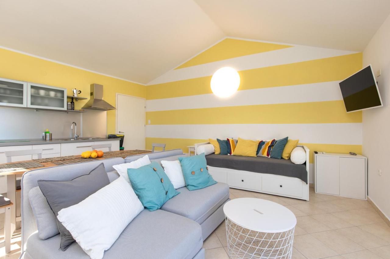 Apartment Portapisana Just 50M From The Beach Krk Town Buitenkant foto