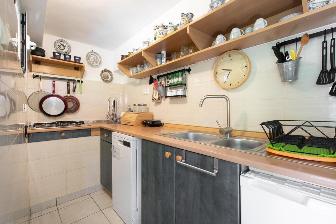 Apartment Portapisana Just 50M From The Beach Krk Town Buitenkant foto