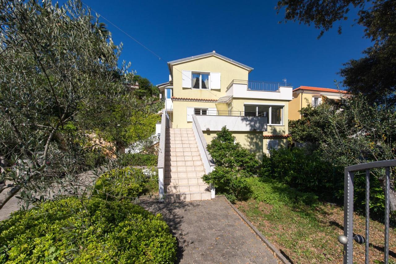 Apartment Portapisana Just 50M From The Beach Krk Town Buitenkant foto