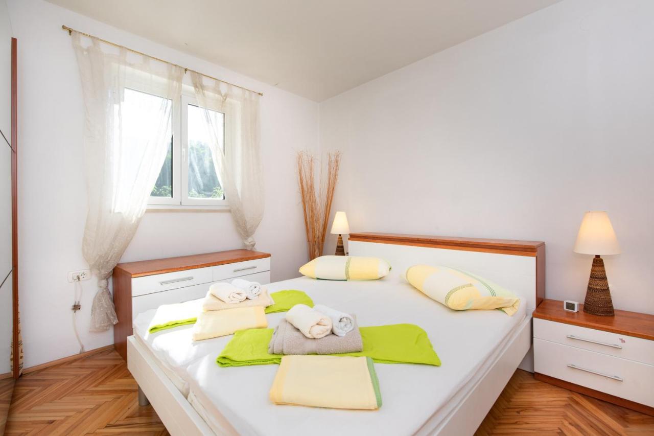 Apartment Portapisana Just 50M From The Beach Krk Town Buitenkant foto