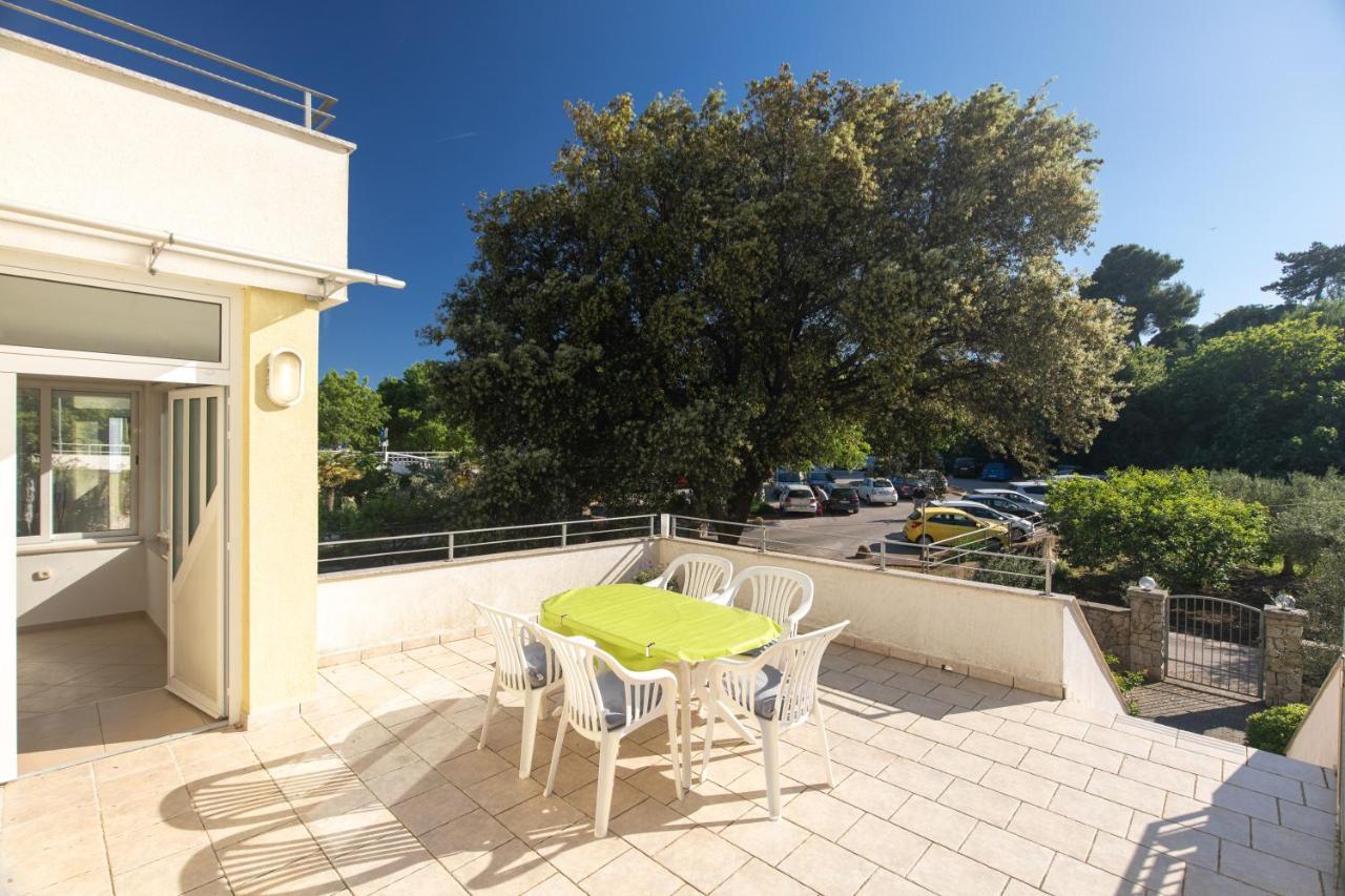 Apartment Portapisana Just 50M From The Beach Krk Town Buitenkant foto
